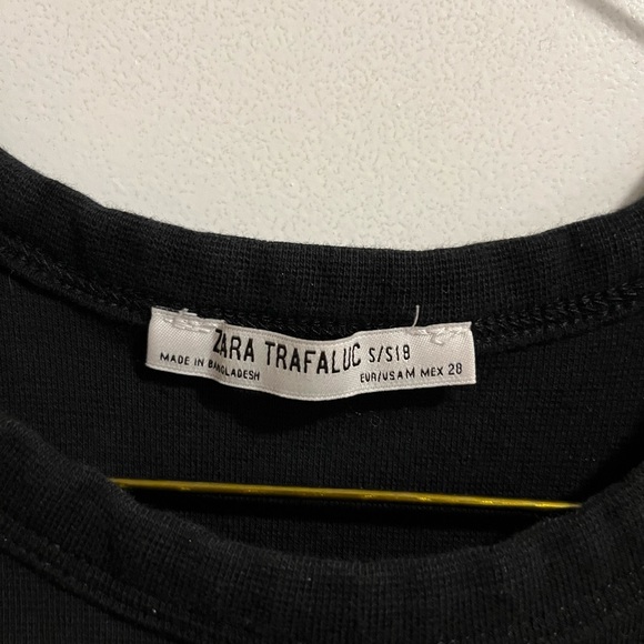 Crop top - Picture 2 of 2